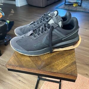 Nike Black Air Max Pre-Day
